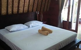 Gili Smile Bungalow